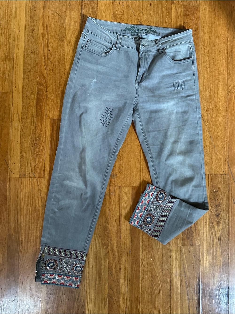 Desigual Gray Cropped Jeans with Embroidered Ankle Trim